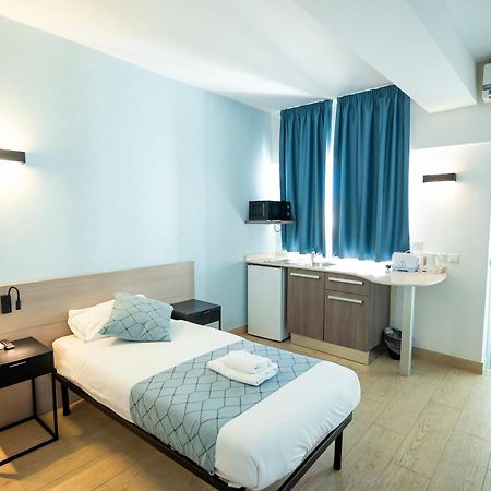 Day'S Inn Hotel And Residence Sliema Buitenkant foto
