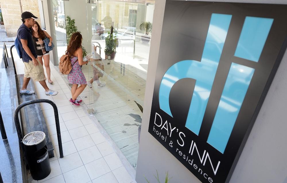 Day'S Inn Hotel And Residence Sliema Buitenkant foto