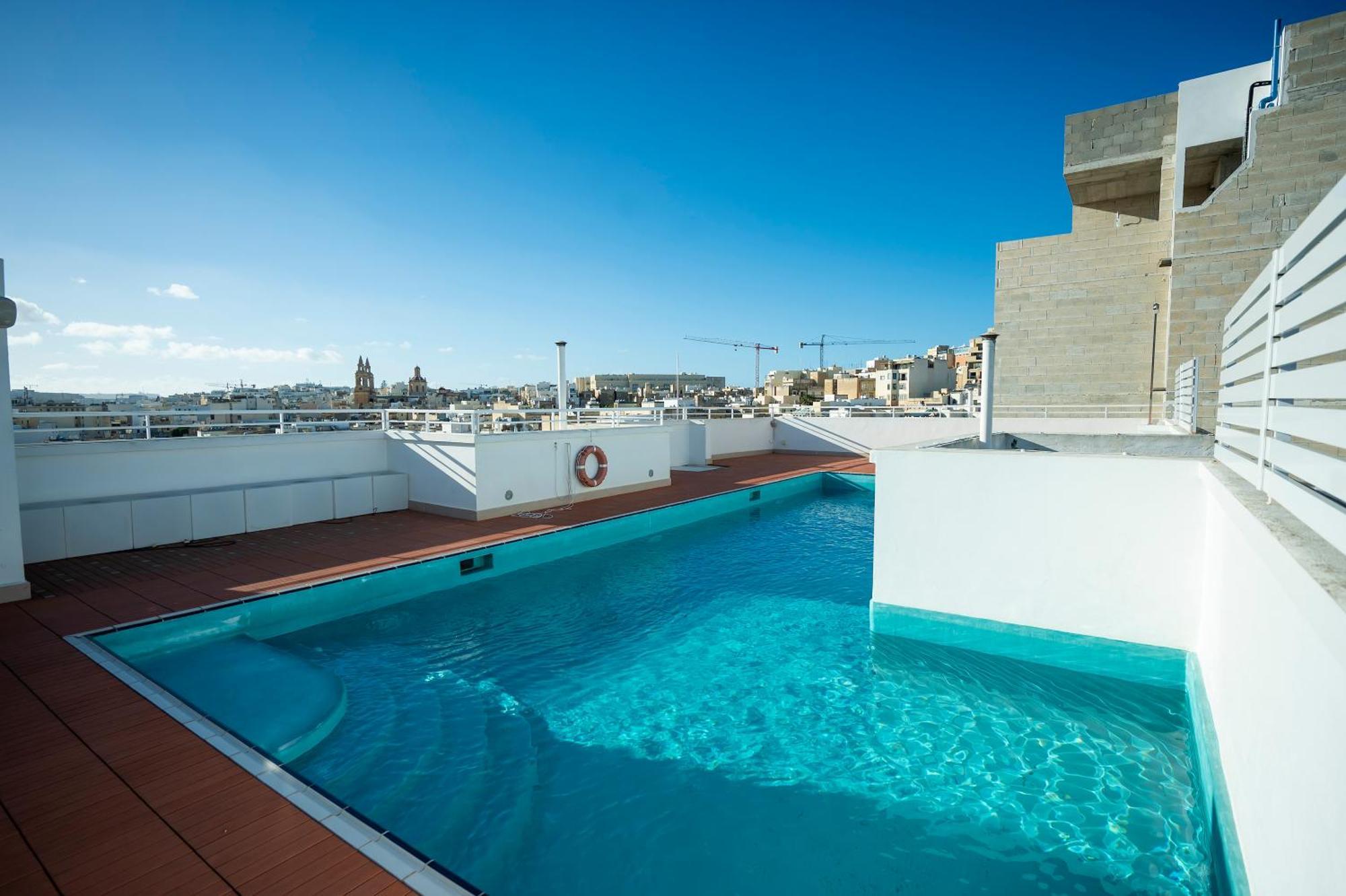 Day'S Inn Hotel And Residence Sliema Buitenkant foto