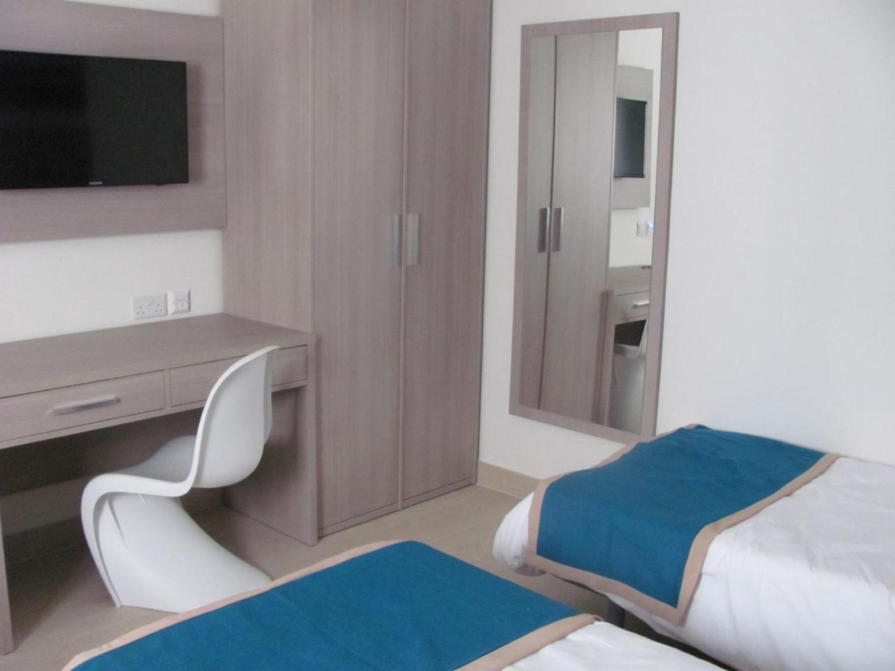 Day'S Inn Hotel And Residence Sliema Buitenkant foto